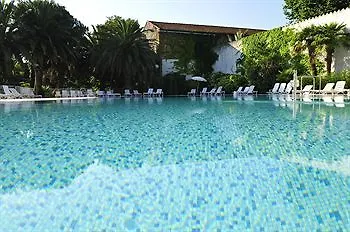 Le Domaine Du Mas Blanc By Popinns Hotel 4*