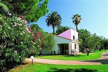 Hotel Le Domaine Du Mas Blanc By Popinns 4*
