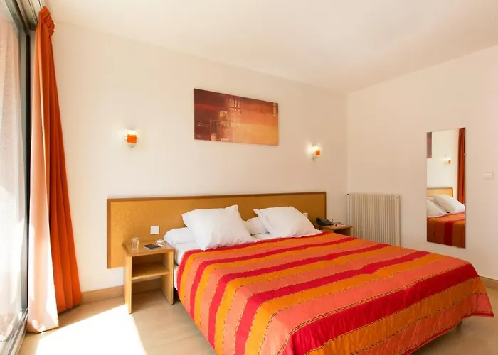 Hotel Le Domaine Du Mas Blanc By Popinns